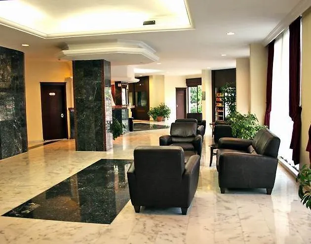 Club Palm Hotel Armutalan