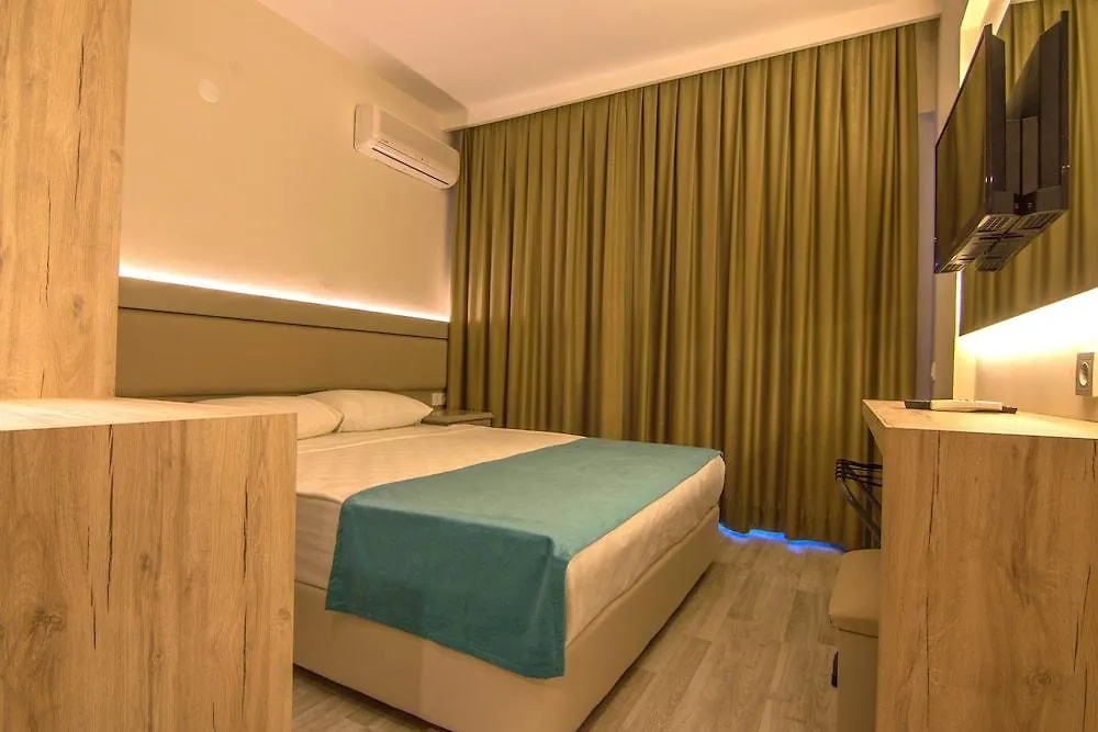 Club Palm Hotel Armutalan