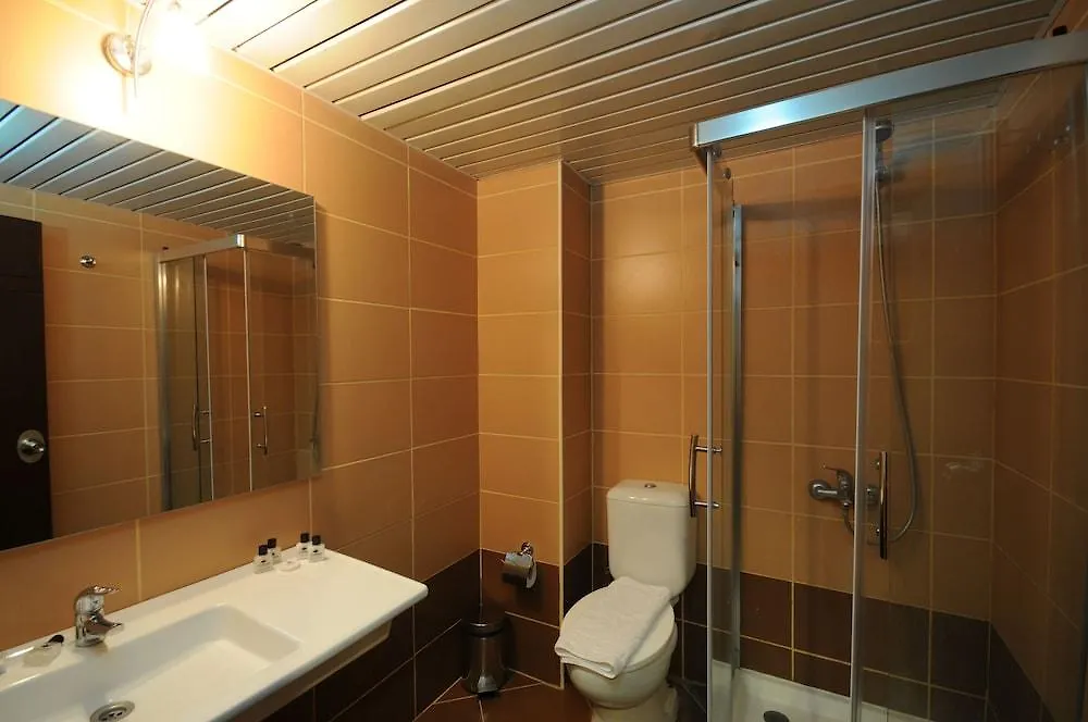 Club Palm Hotel Armutalan