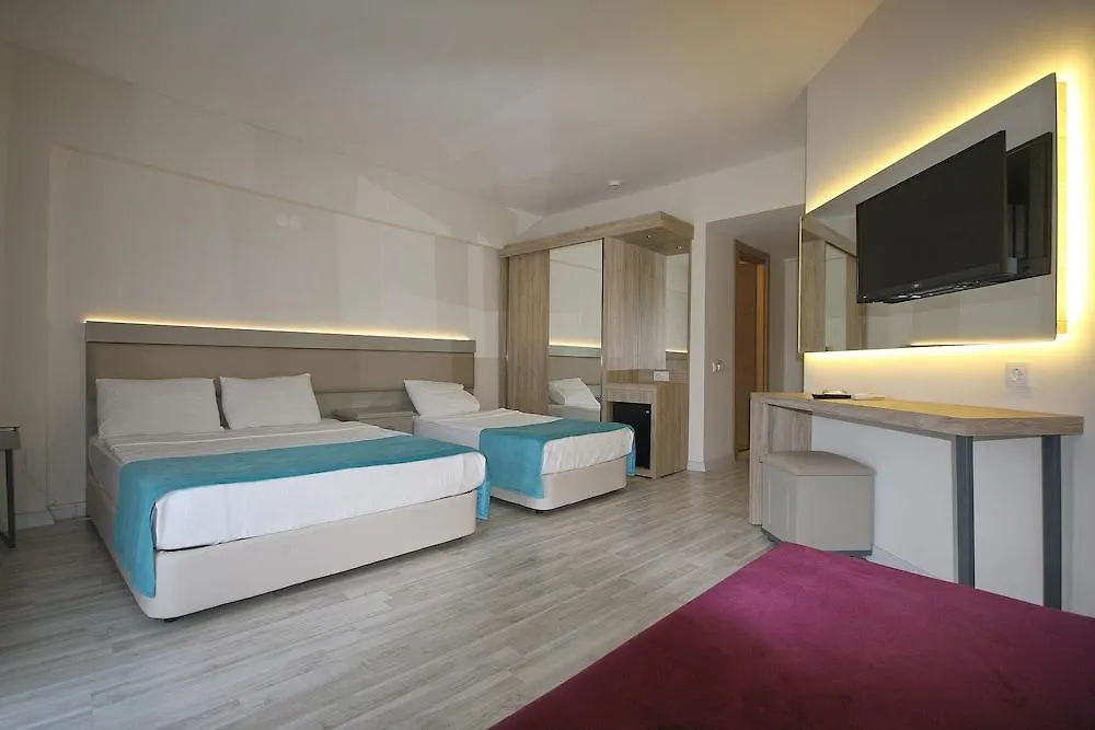 Club Palm Hotel Armutalan