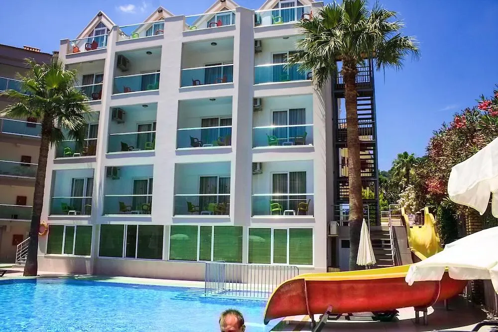 Club Palm Hotel Armutalan 2*,