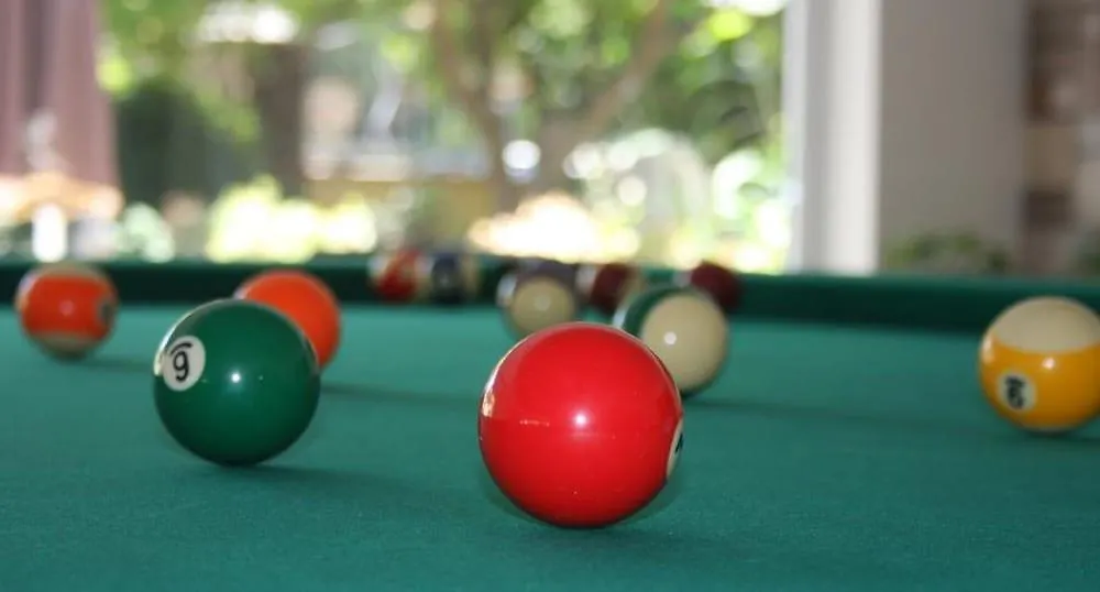 Club Palm Hotel Armutalan